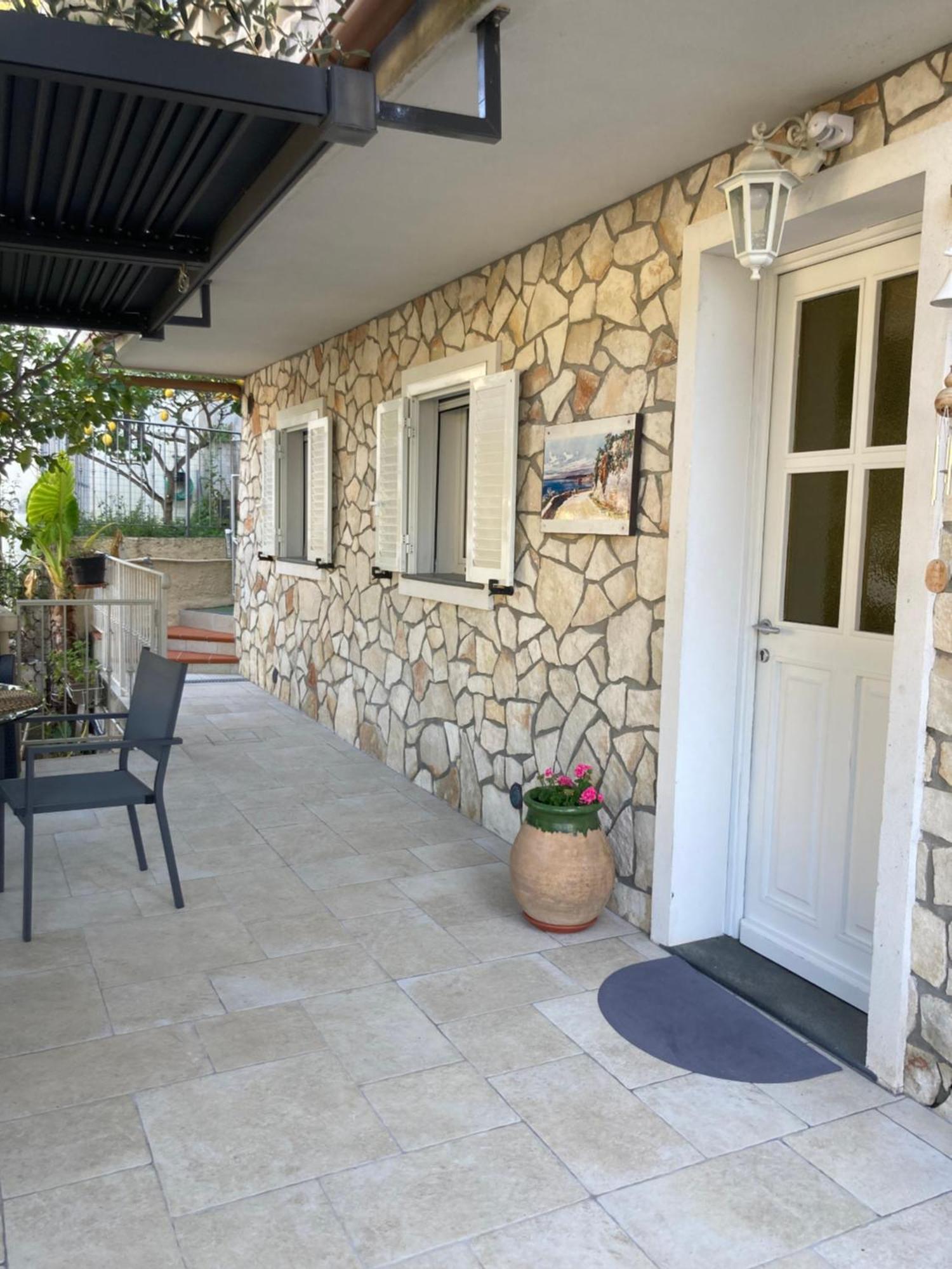 Studio Villa La Cigale Avec Grande Terrasse Menton Luaran gambar